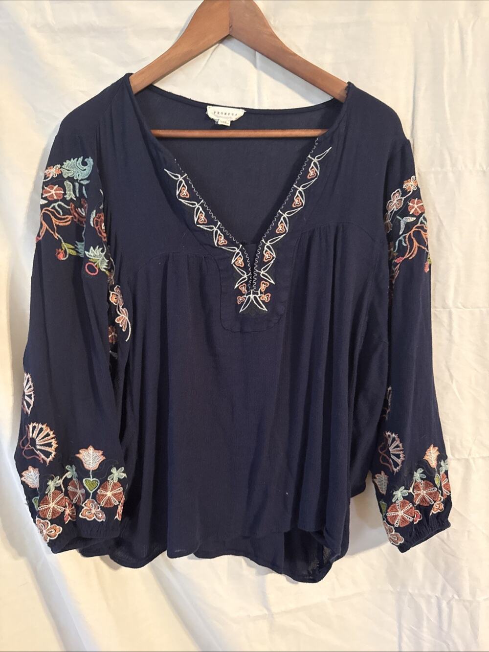 Promesa Boho Embroidered Floral Black Tunic Blouse Medium